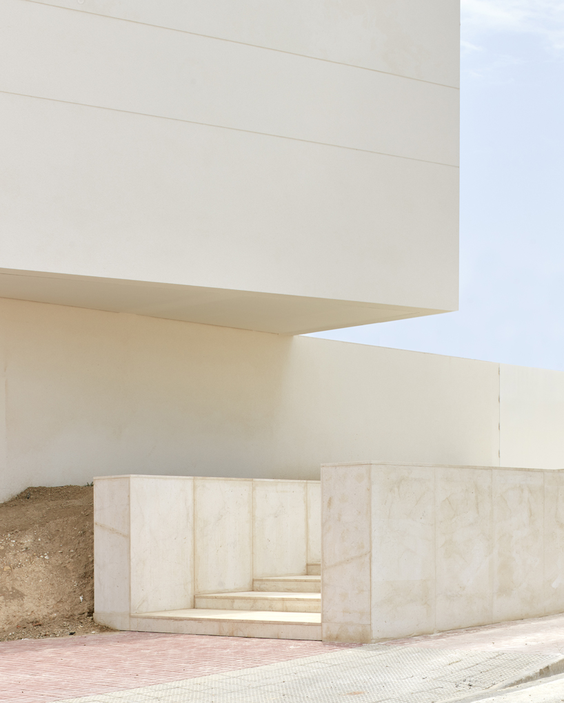 minimalist residential project by balzar and alcocer emerges from spanish landscape