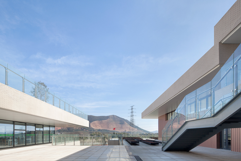 D-plus encourages children to socialize in the suzhou experimental primary school