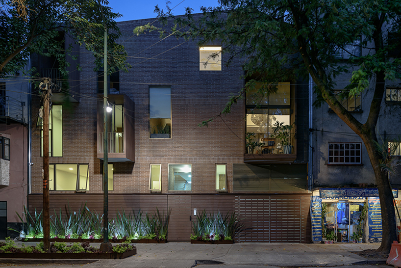 taller dea revises 'privada' residential typology to design modern housing complex in mexico