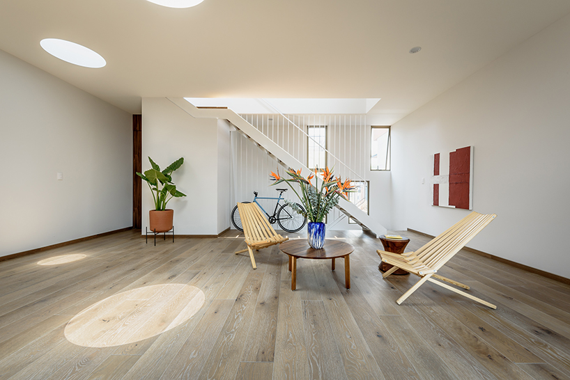 tallerdea revises 19th century housing to propose modern living in colonia roma mexico 7