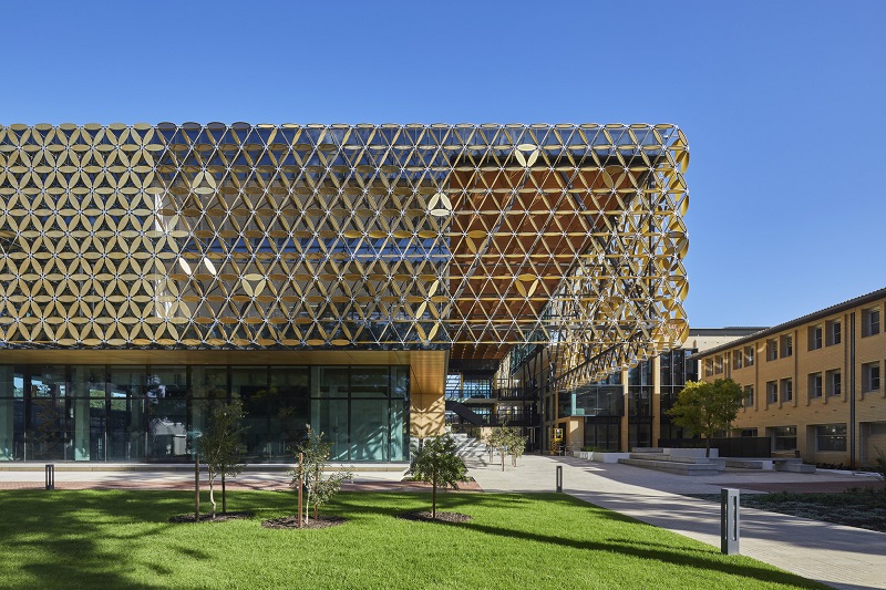 HASSELL completes EZONE student hub for university of western australia designboom