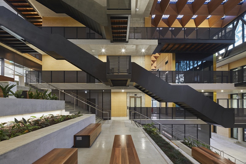 HASSELL completes EZONE student hub for university of western australia designboom