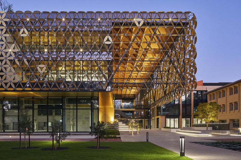 HASSELL completes EZONE student hub for university of western australia designboom