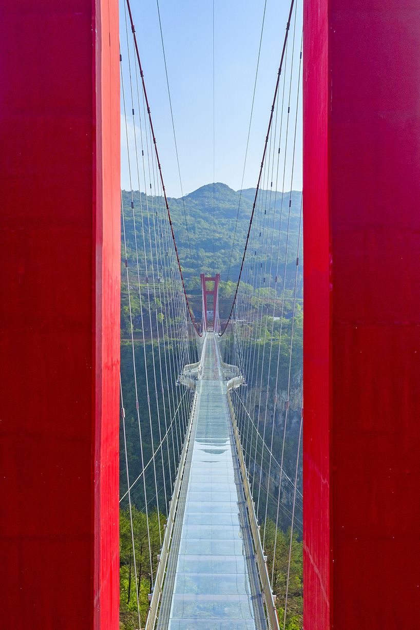 UAD designs the world's longest glass-bottomed bridge in lianzhou, china designboom
