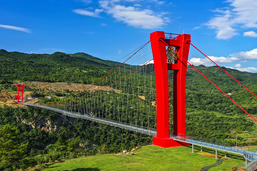 UAD designs the world's longest glass-bottomed bridge in lianzhou, china designboom