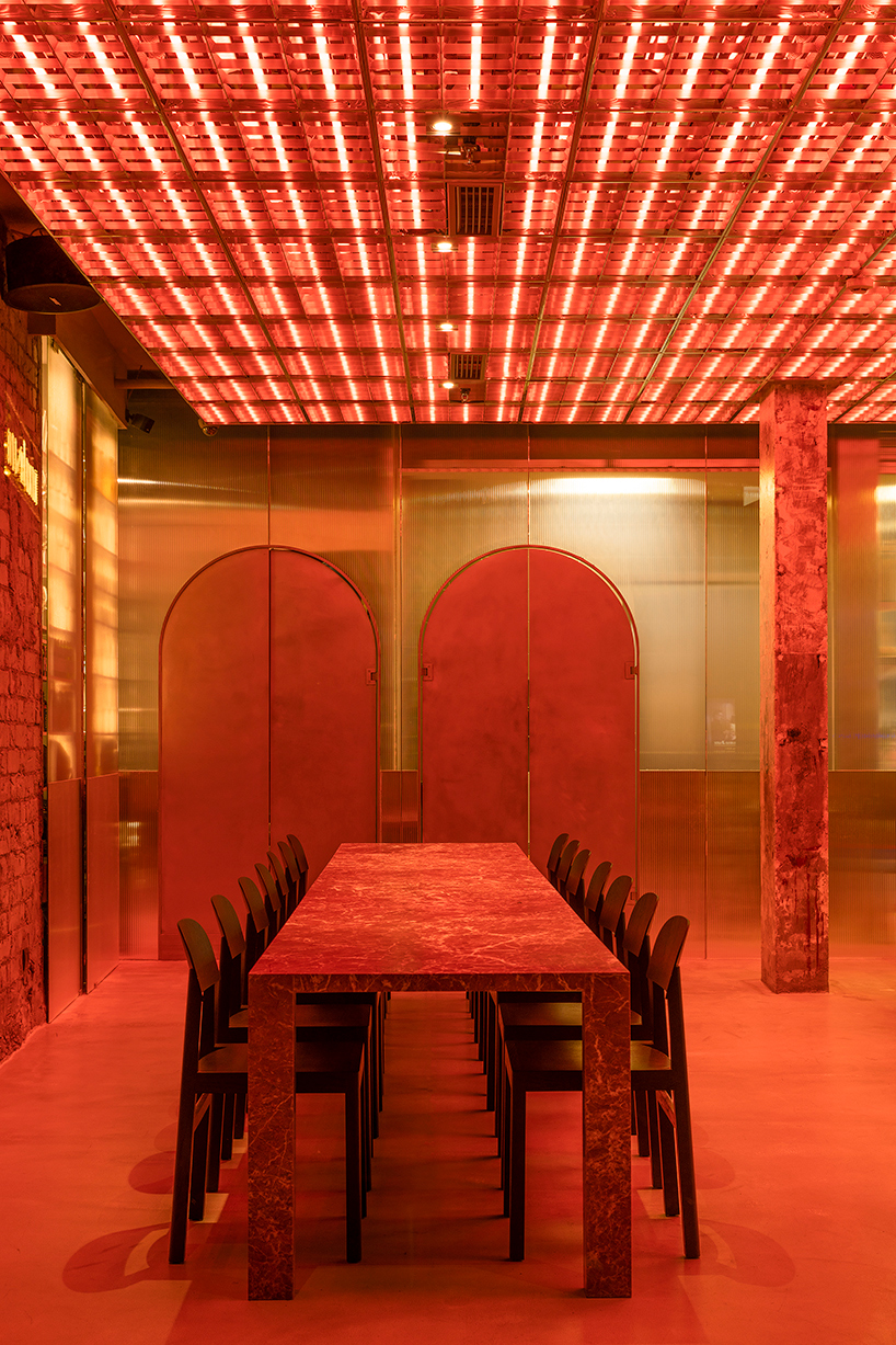 alberto caiola designs shanghai’s 'momenti' restaurant as an evolving environment of color designboom