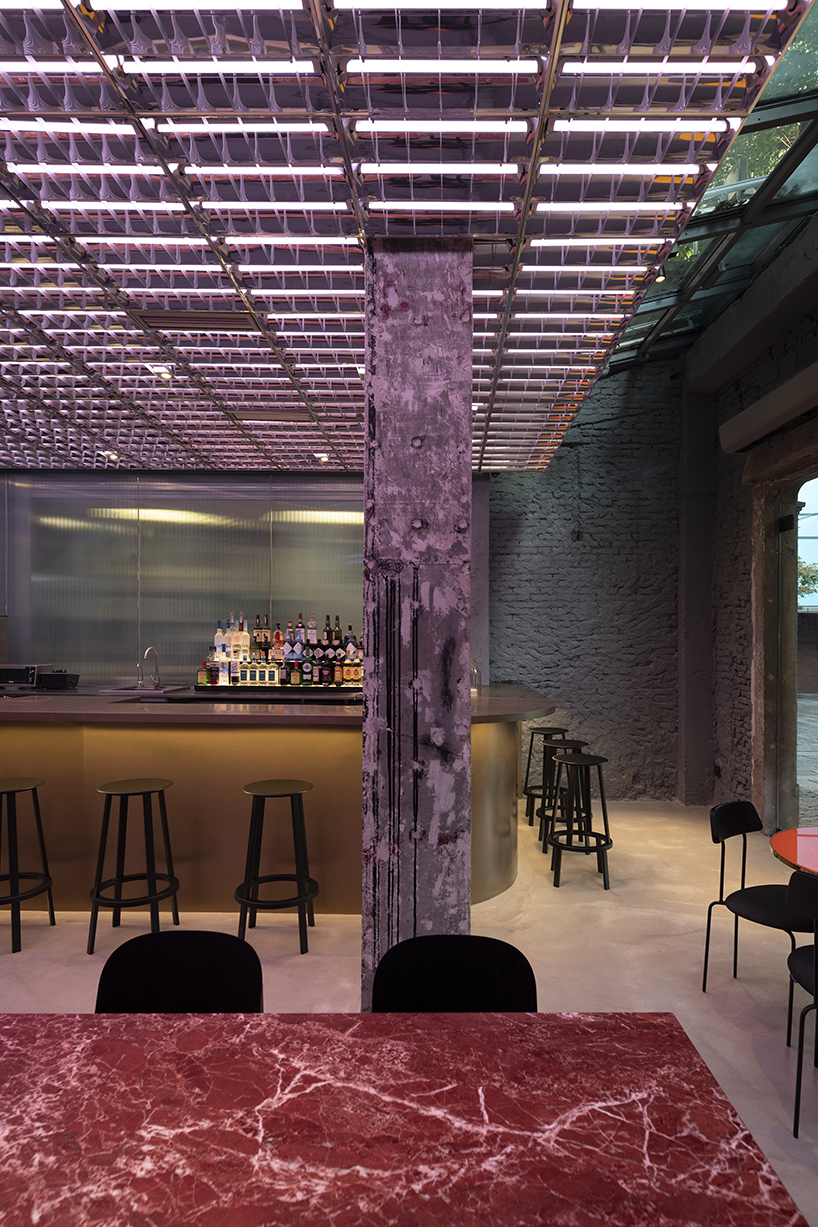 alberto caiola designs shanghai’s 'momenti' restaurant as an evolving environment of color designboom