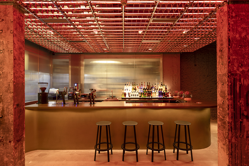 alberto caiola designs shanghai’s 'momenti' restaurant as an evolving environment of color designboom