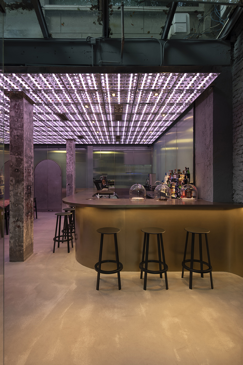 alberto caiola designs shanghai’s 'momenti' restaurant as an evolving environment of color designboom