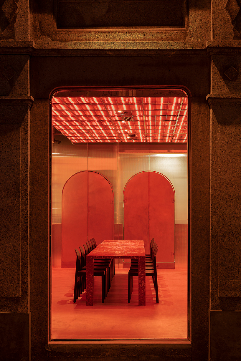 alberto caiola designs shanghai’s 'momenti' restaurant as an evolving environment of color designboom
