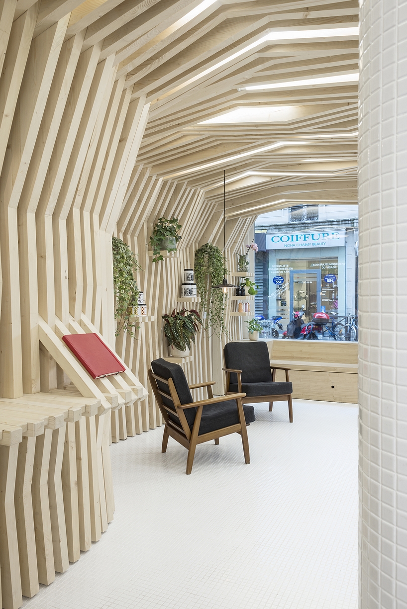 joshua-florquin-les-dada-east-salon-paris-04-05-19-designboom