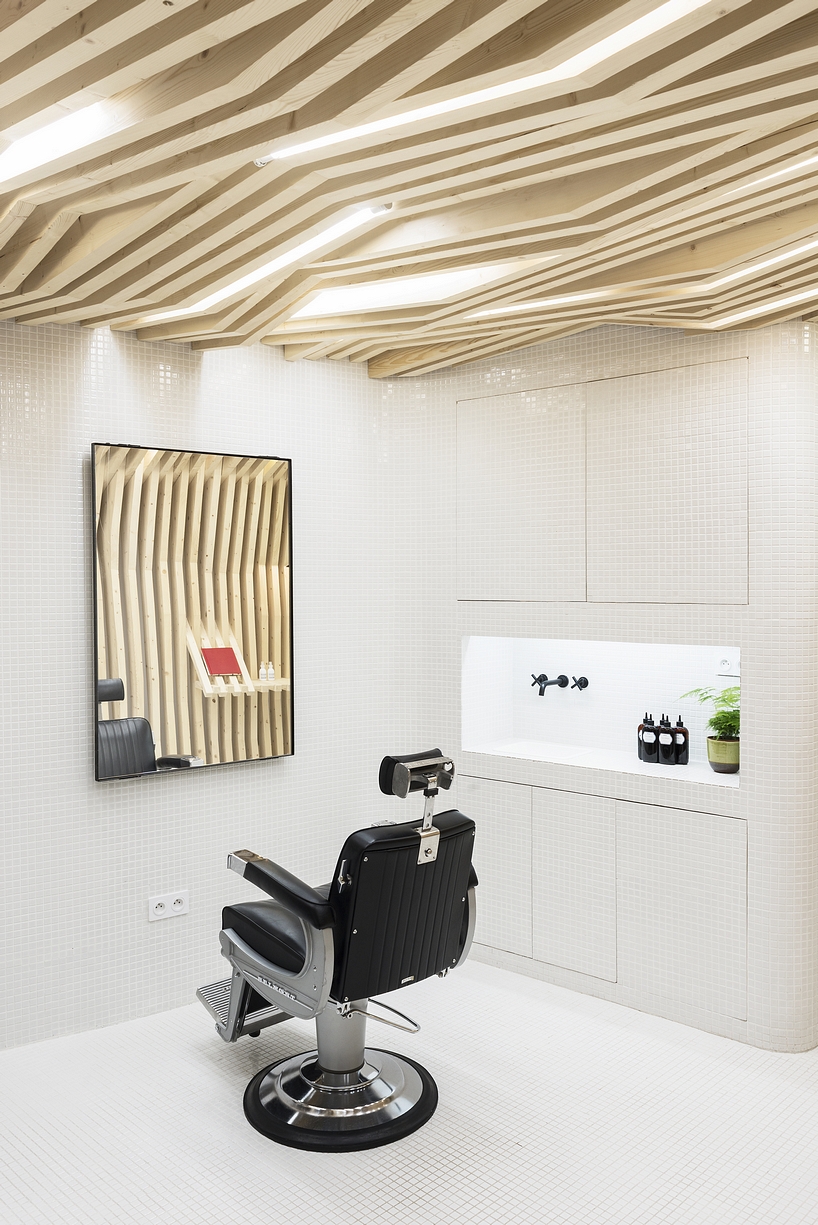 joshua-florquin-les-dada-east-salon-paris-04-05-19-designboom