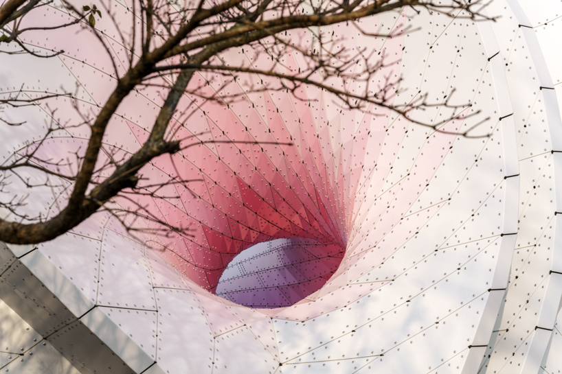 MARC FORNES / THEVERYMANY's cherry blossom pavilion invites play and rest in taiwan