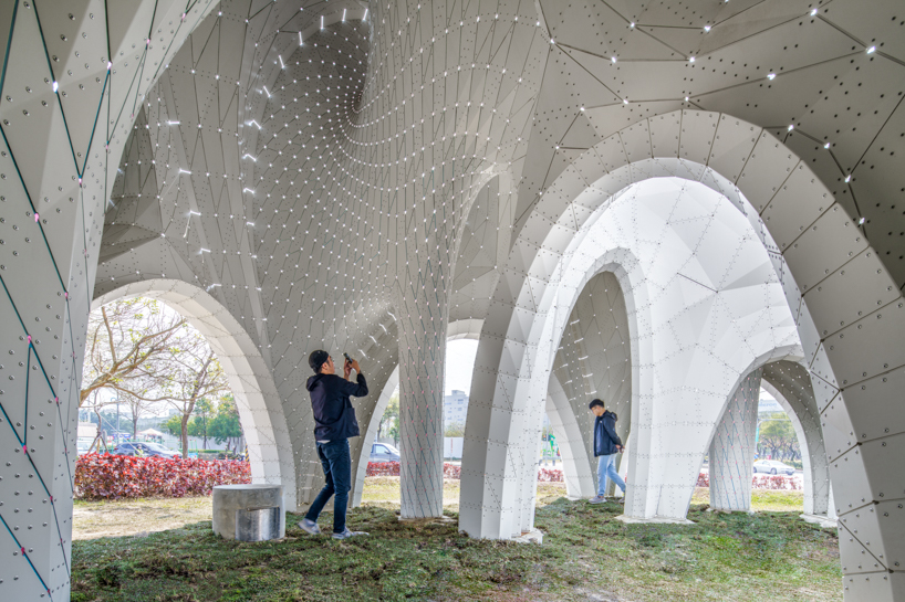 MARC FORNES / THEVERYMANY's cherry blossom pavilion invites play and rest in taiwan