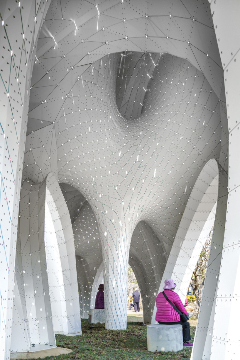MARC FORNES / THEVERYMANY's cherry blossom pavilion invites play and rest in taiwan