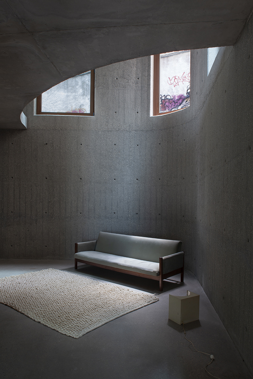 leopold banchini exposes the concrete structure of casa do monte in lisbon designboom