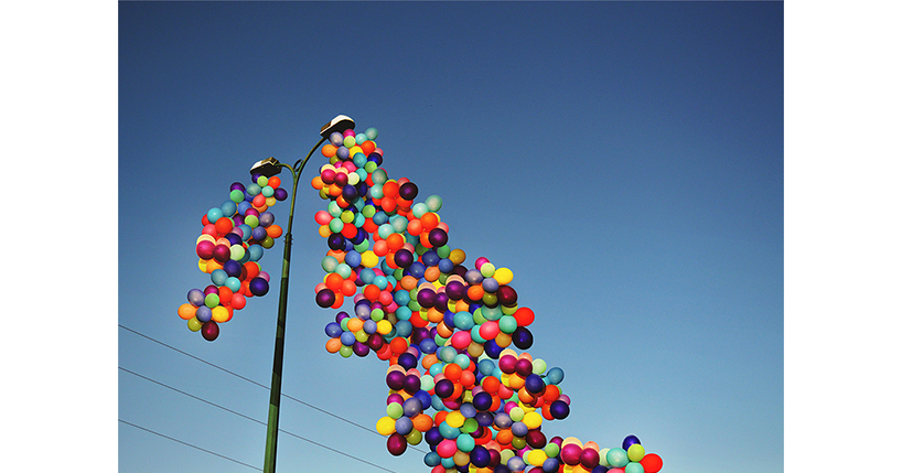 'stereotype inversion' uses colorful balloons to dispel misconceptions about syria designboom 'stereotype inversion' uses colorful balloons to dispel misconceptions about syria designboom