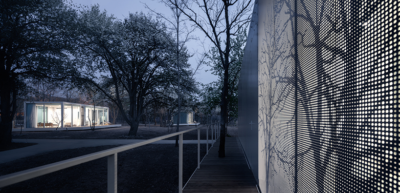 STUDIO QI builds the 'stray bird' boutique hotel in a chinese oasis designboom