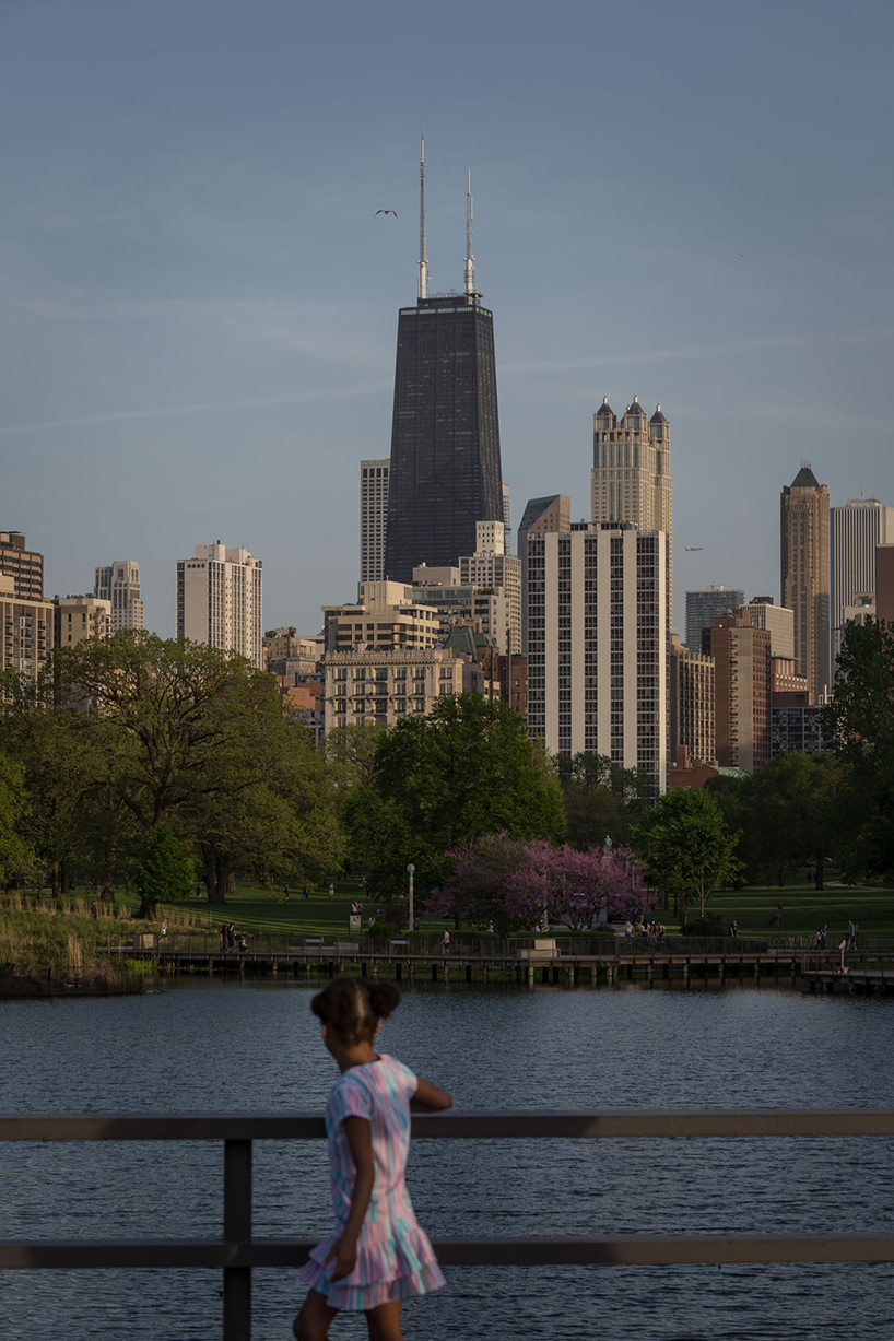 ste murray captures chicago's john hancock centre to celebrate its 50th anniversary designboom