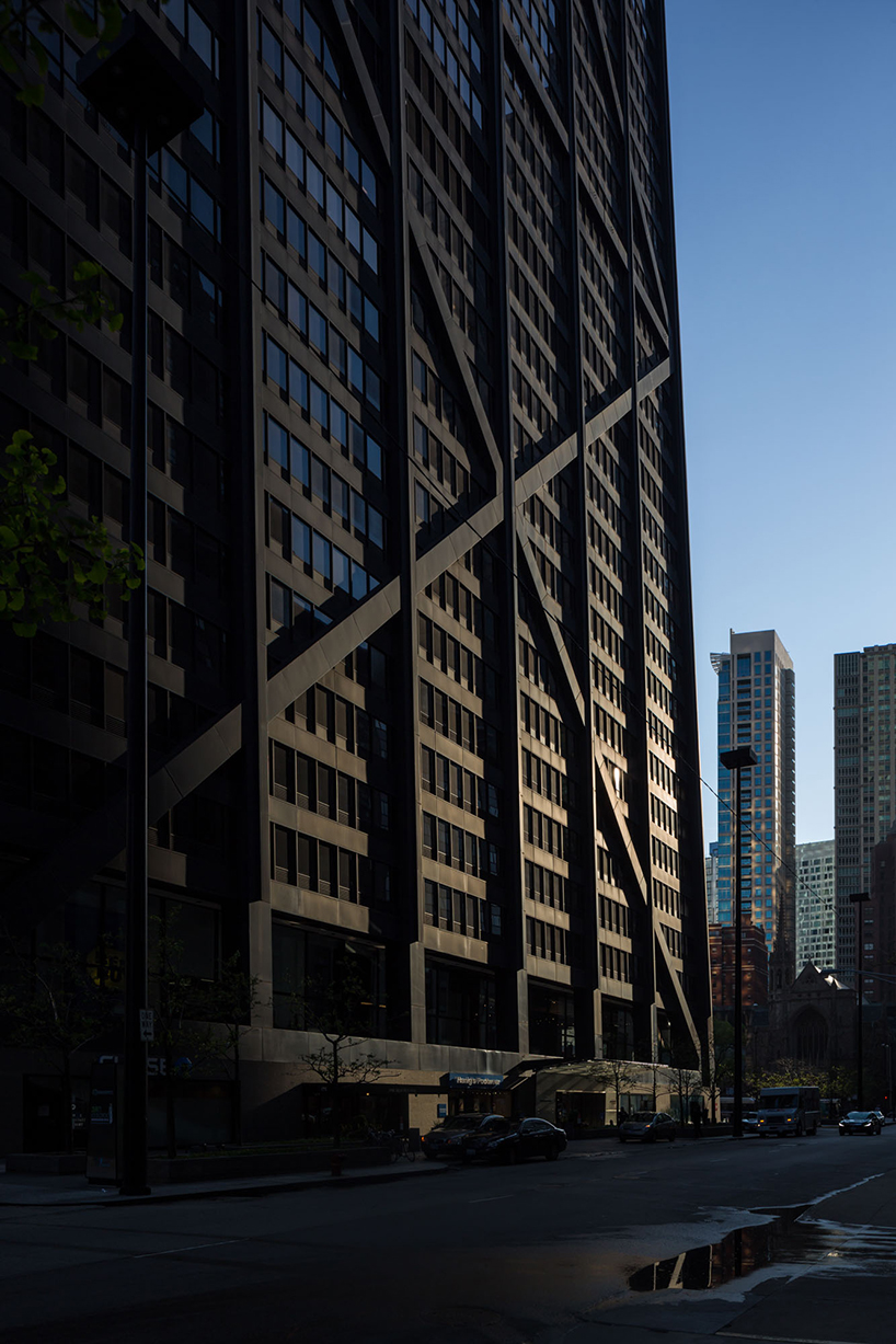ste murray captures chicago's john hancock centre to celebrate its 50th anniversary designboom