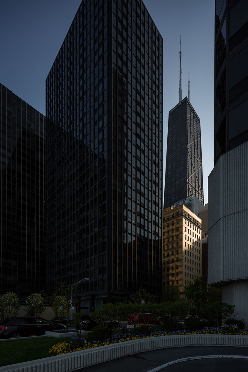 ste murray captures chicago's john hancock centre to celebrate its 50th anniversary designboom