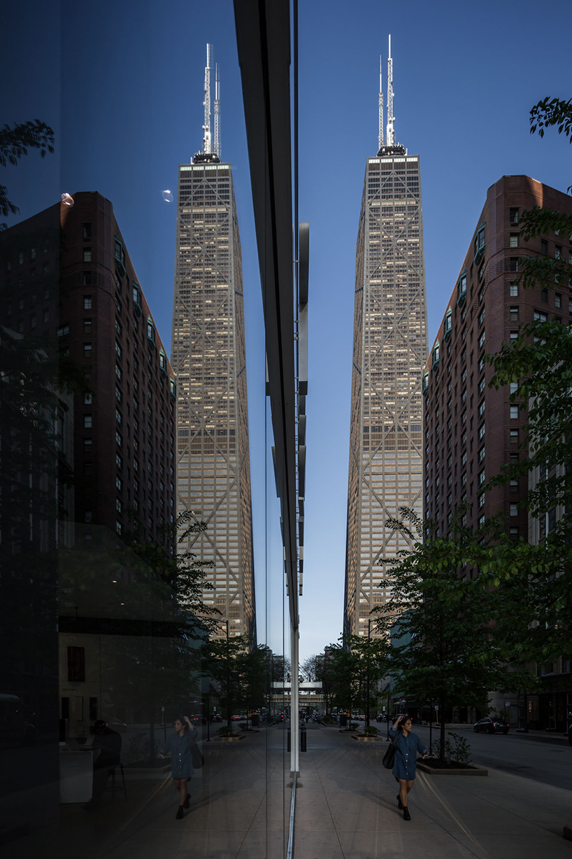 ste murray captures chicago's john hancock centre to celebrate its 50th anniversary designboom