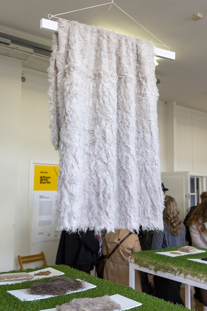 affair with earth showcases hemp fur, soil furniture and paper made from fallen leaves - 6