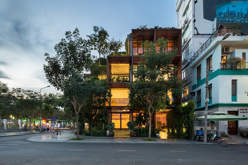 tony fruit office 10