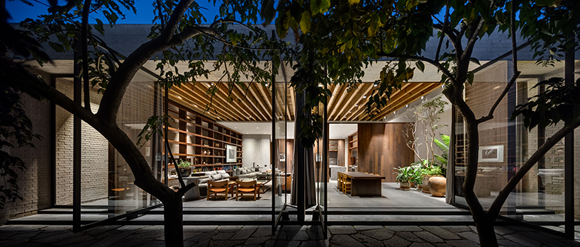 home studio with the invention of the concept of a house and studio a new approach to indoor living emerged this architectural starting point generated a total spatial and visual integration with th 12