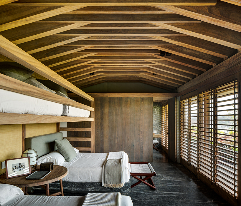 manuel cervantes estudio inserts 'punta ixtapa' into the mexican coastline designboom