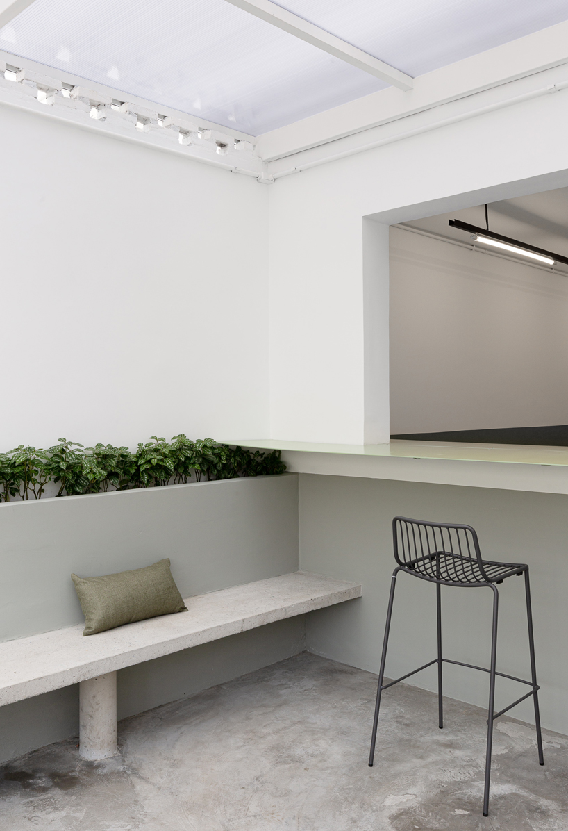 phenomena-torta-da-vila-restaurant-interiors-graphic-identity-brazil-02-05-2020-designboom