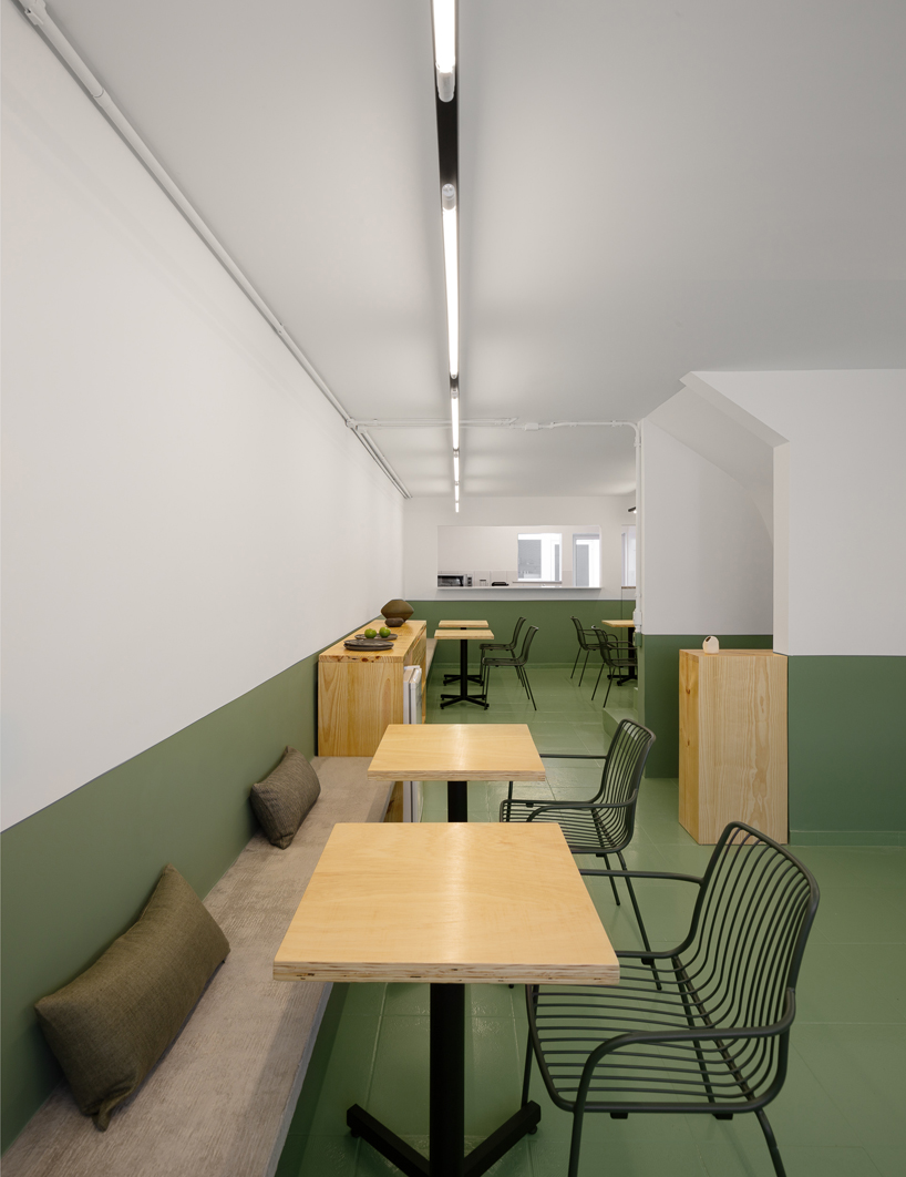 phenomena-torta-da-vila-restaurant-interiors-graphic-identity-brazil-02-05-2020-designboom