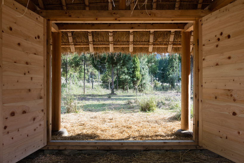 Hitsujigoya reinterprets traditional Japanese temple door