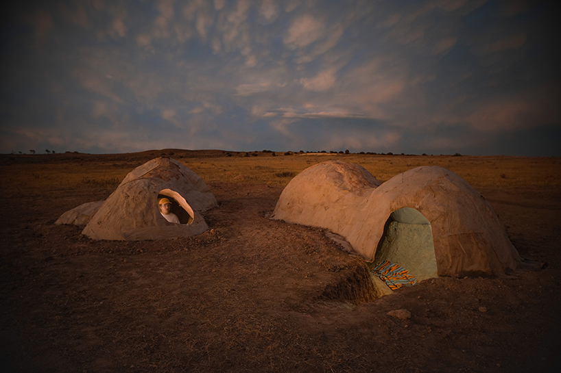 i/thee + roundhouse platform cast giant papier-mâché domes in the texas panhandle designboom