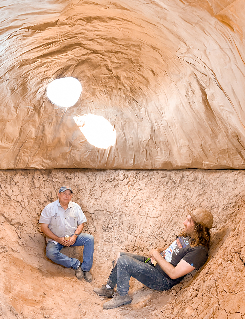 i/thee + roundhouse platform cast giant papier-mâché domes in the texas panhandle designboom
