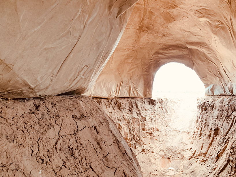 i/thee + roundhouse platform cast giant papier-mâché domes in the texas panhandle designboom