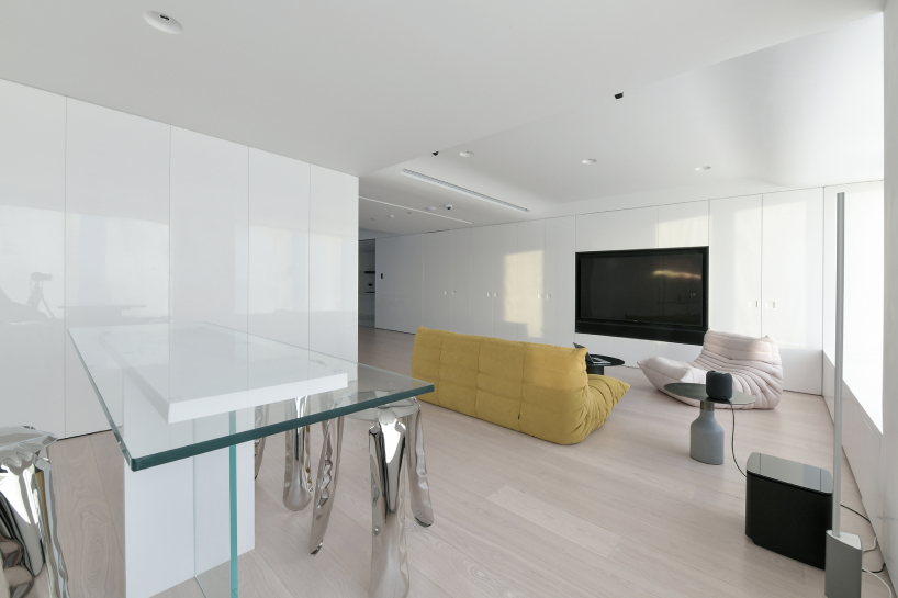 a 200%e3%8e%a1 intelligent apartment for a mysophobia guy 6