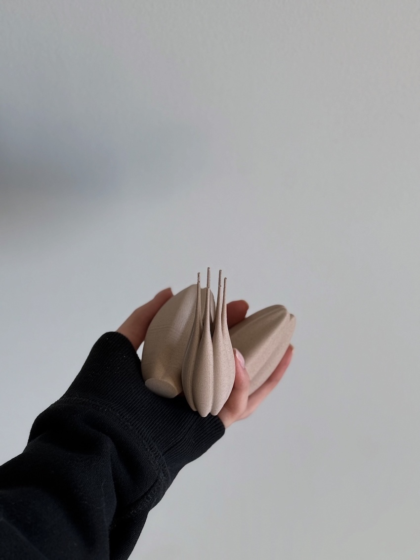 lucy aboonours flora chess set is designed to be played by touch 12