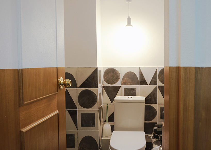 cafe wander in hong kong employs let the old sink concept 11