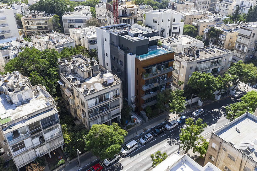 raz melamed’s SQ5 penthouse pool overlooks the bustling tel aviv skyline