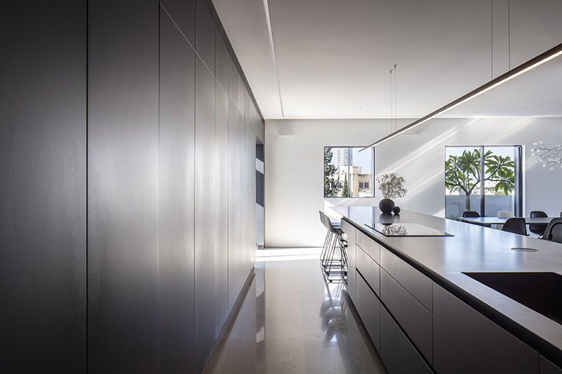 raz melamed’s SQ5 penthouse pool overlooks the bustling tel aviv skyline