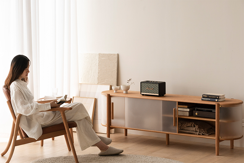 bent resin panel meets solid wood in roundness tv cabinet by ruhan chen for ziihome 2