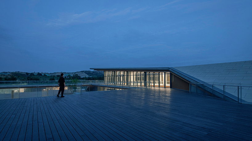 a fissure in the earth qiseshan quarry garden visitor centre 3