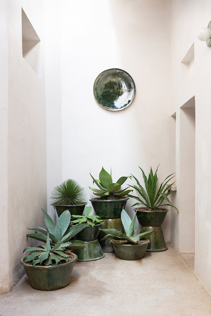 luis carbonell renovates a 16th century house to create B&B in oaxaca designboom