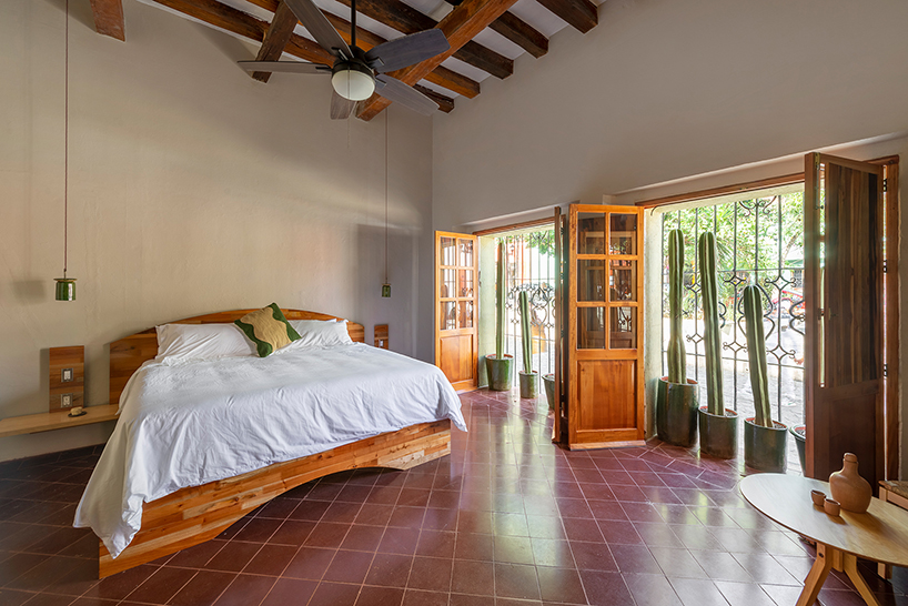 luis carbonell renovates a 16th century house to create B&B in oaxaca designboom