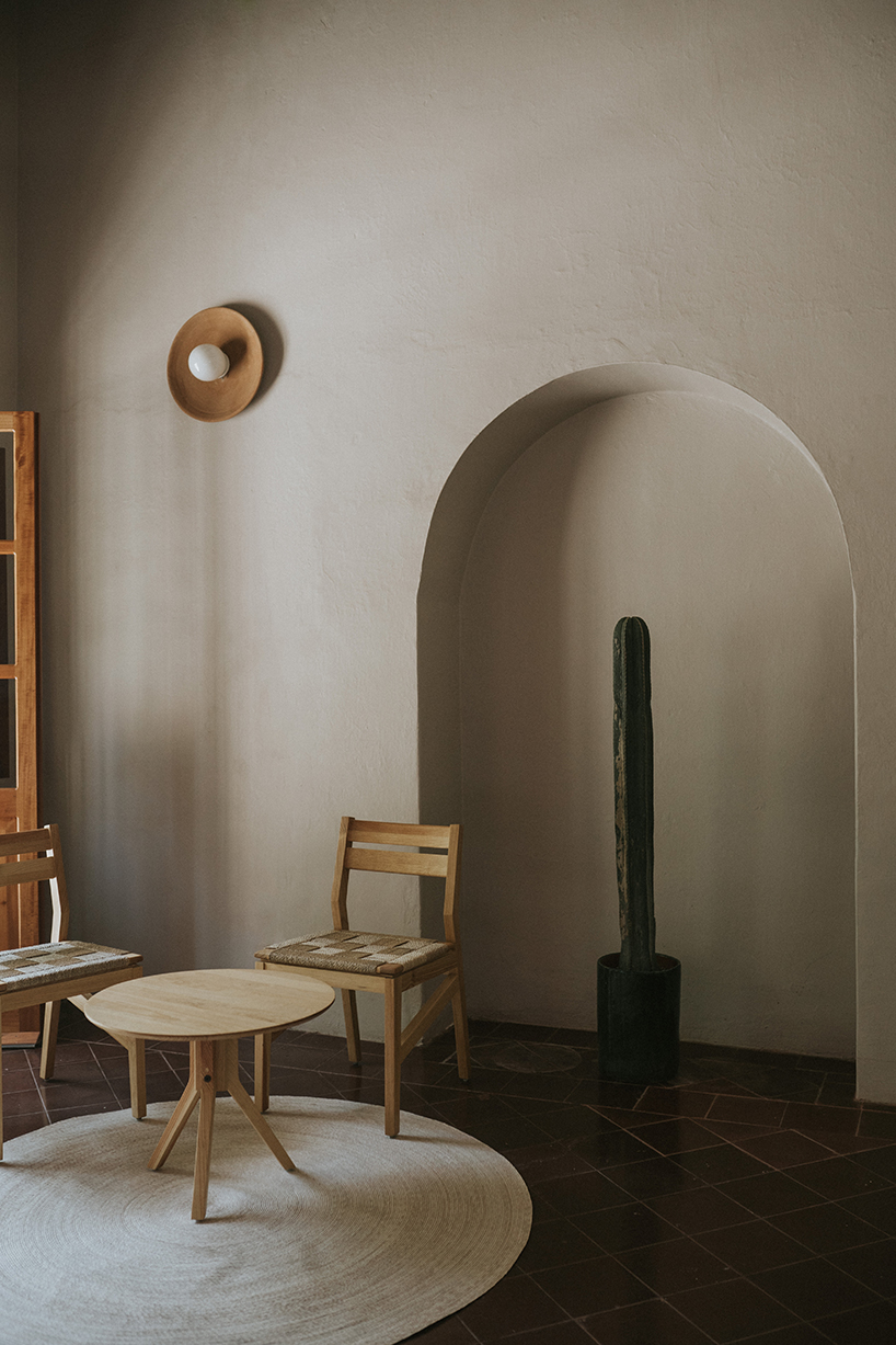 luis carbonell renovates a 16th century house to create B&B in oaxaca designboom