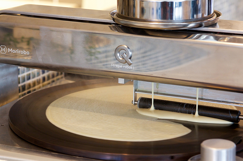 is this a record player an exclusive crepe making machine 4