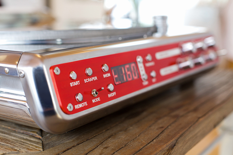 is this a record player an exclusive crepe making machine 5