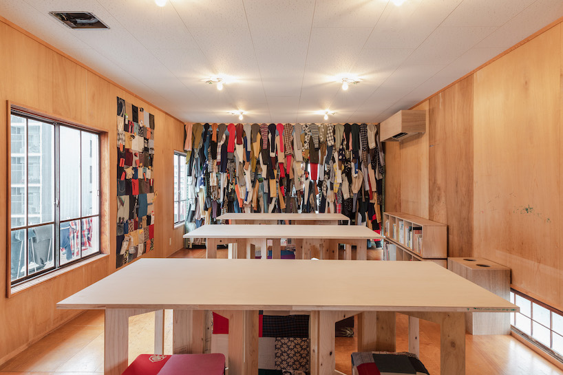 DATSUEBA atelier by Yagyug Douguten in japan 'dresses itself' as visitors take off their clothes