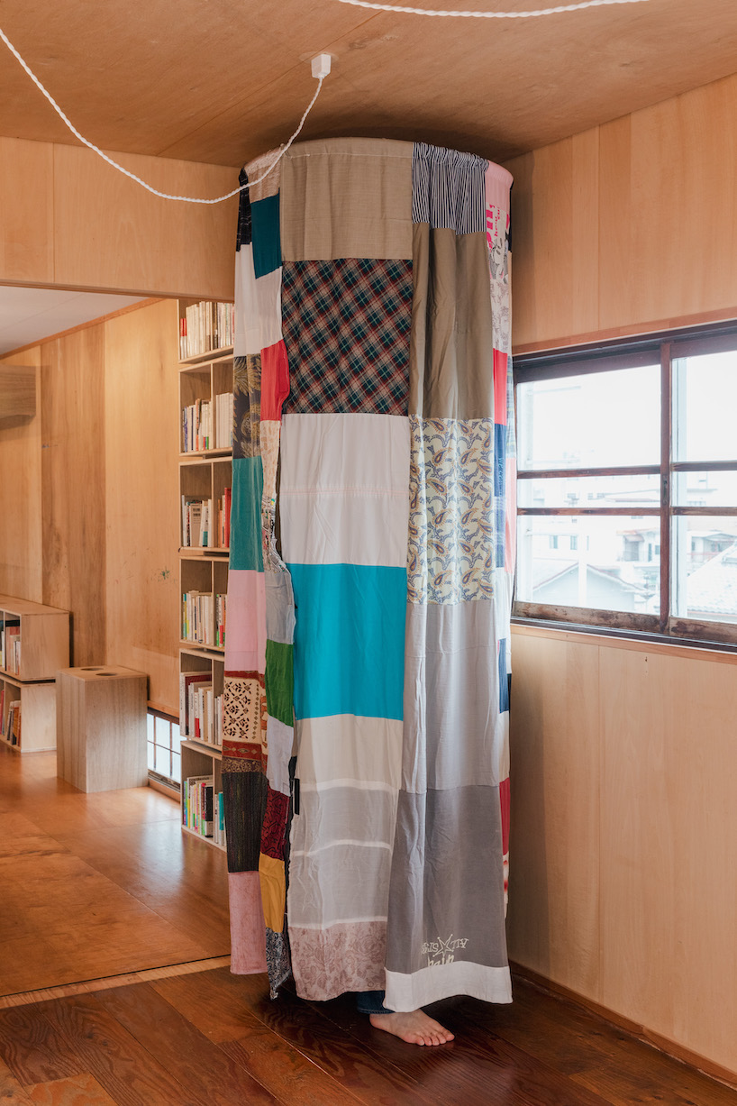 DATSUEBA atelier by Yagyug Douguten in japan 'dresses itself' as visitors take off their clothes